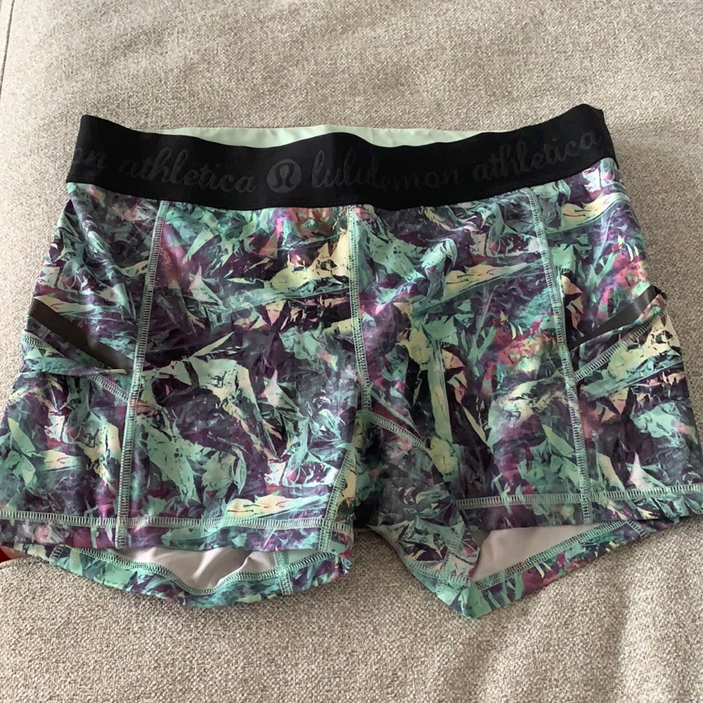 Lululemon spandex shorts